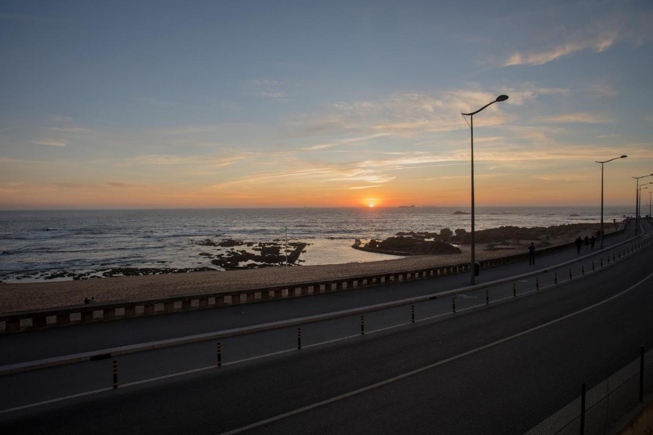 Liiiving In Porto - Luxury Beachfront Apartments Exterior foto