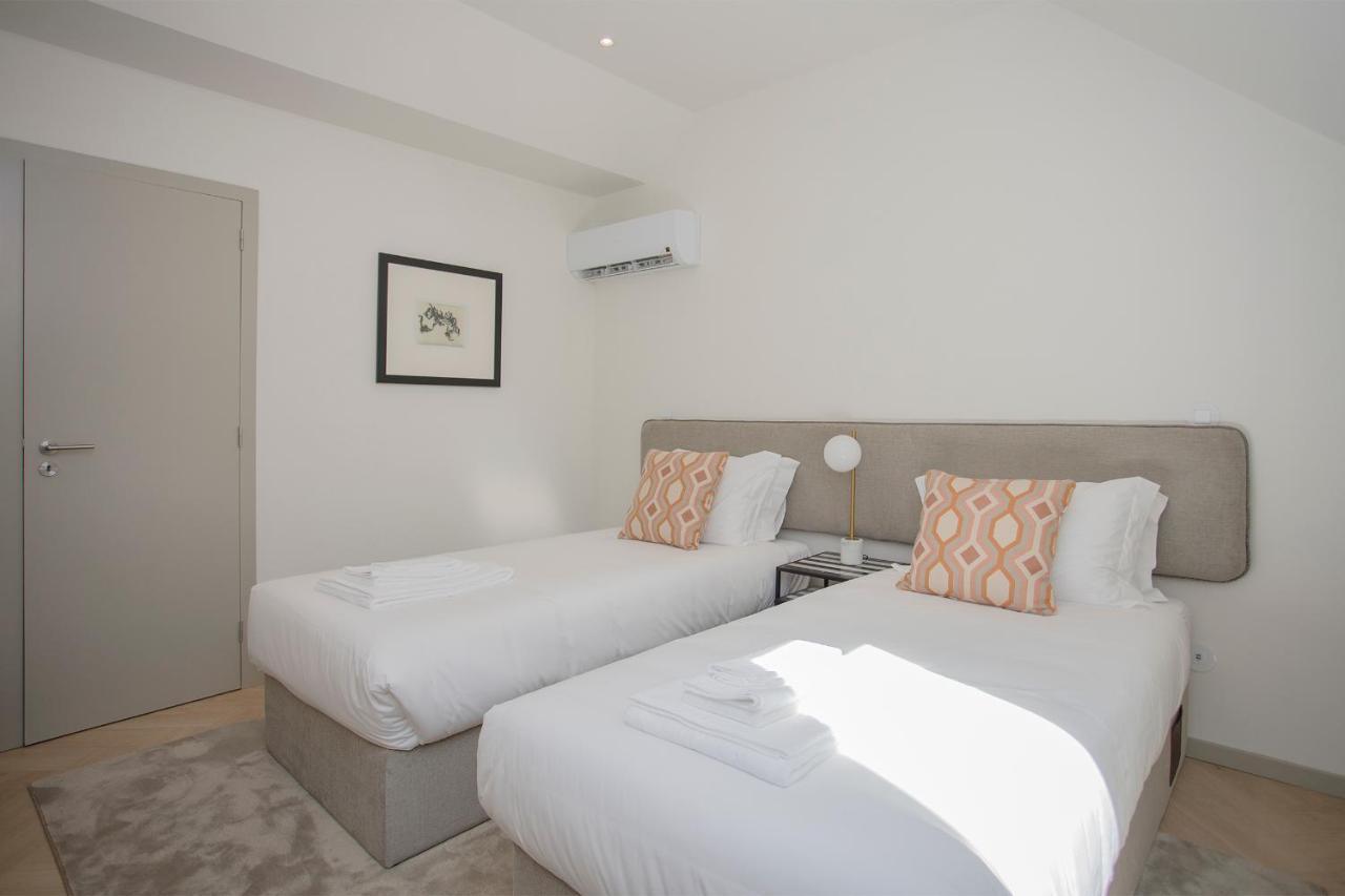 Liiiving In Porto - Luxury Beachfront Apartments Exterior foto